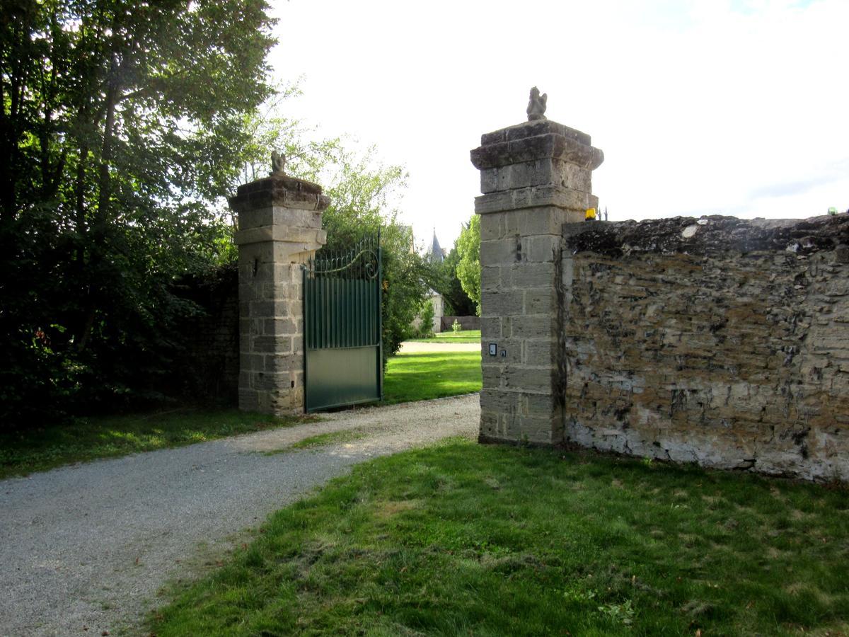 Parc De Launay Bed & Breakfast Louresse-Rochemenier Exterior photo